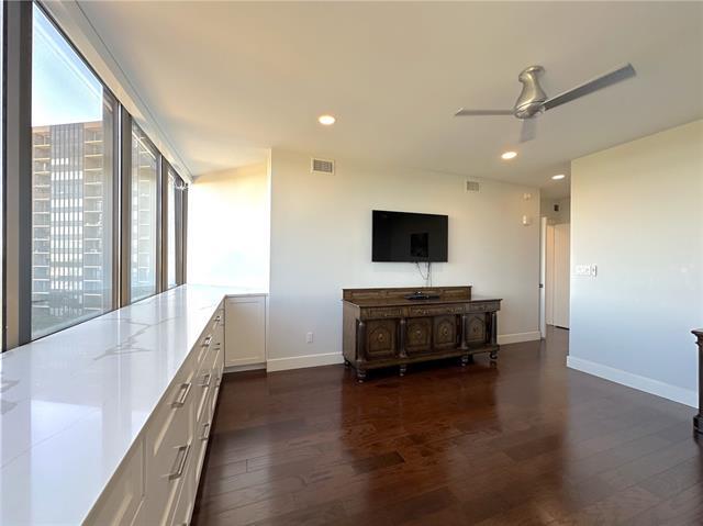 Building Photo - 5200 Keller Springs Rd