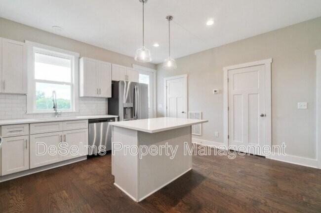 Building Photo - 759 Mill Creek Meadow Dr