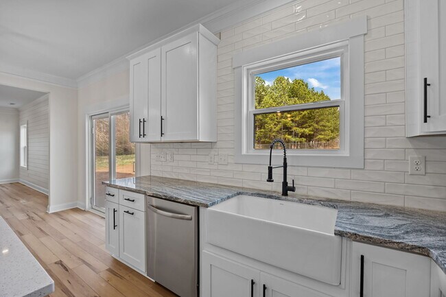 Building Photo - 1020 Gibson Rd