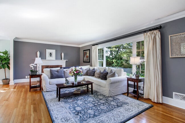 Living Room w/ Fireplace - 25 Tamarack Way