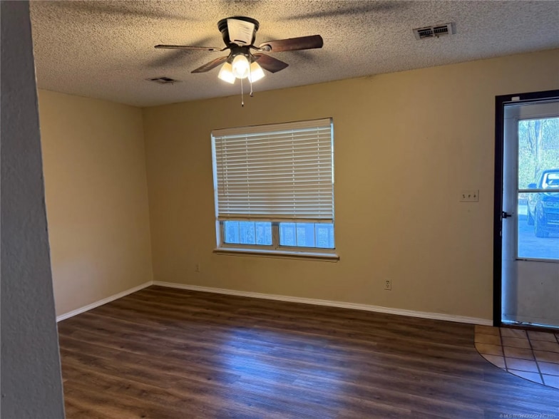 Building Photo - 2403 N Jay St