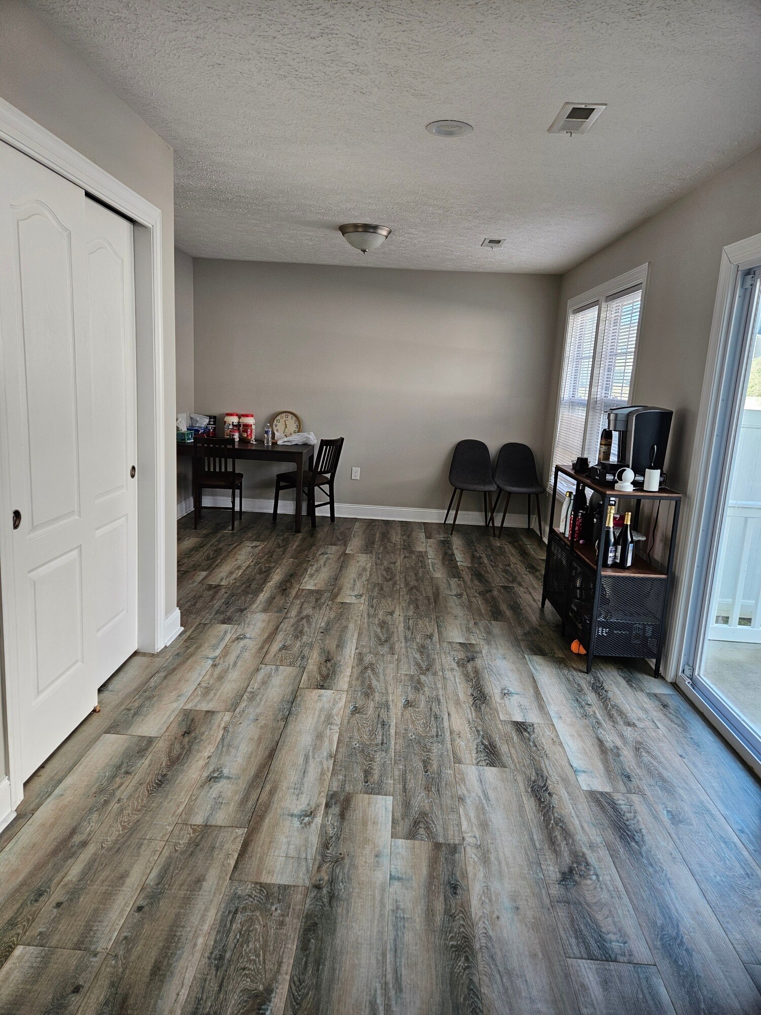 Building Photo - 315 Twisted Oak Dr NW