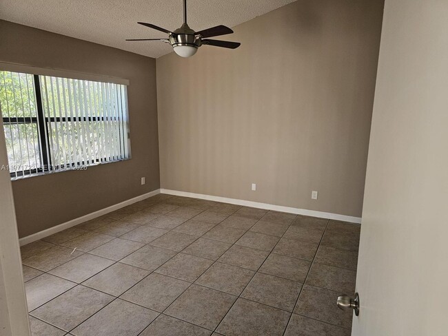 Building Photo - 3520 NW 95th Terrace