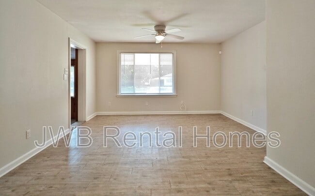 Building Photo - 8260 Monmouth Way