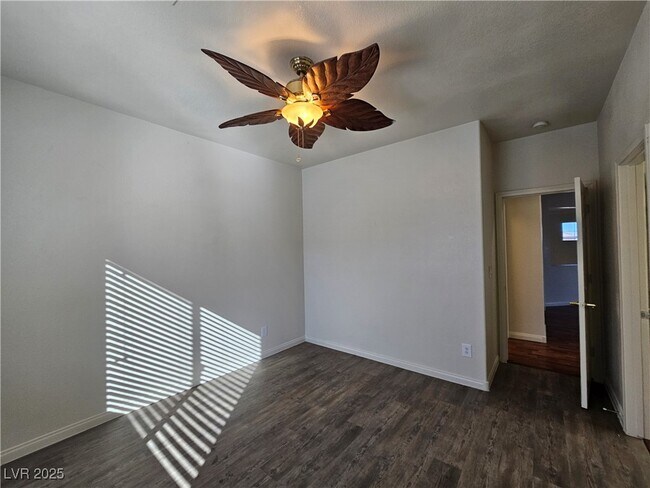 Building Photo - 10134 Reflection Brook Ave