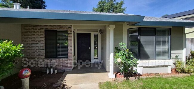 Building Photo - 642 Silvertop Way