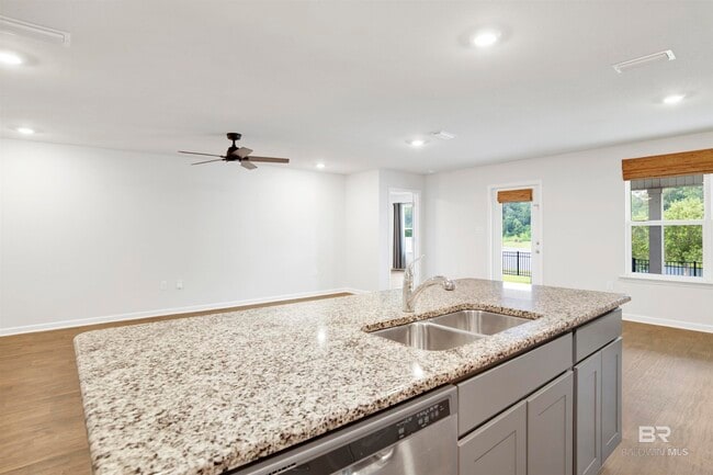 Building Photo - 24011 Citation Lp