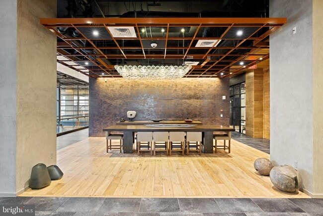 Building Photo - 1213 Walnut St