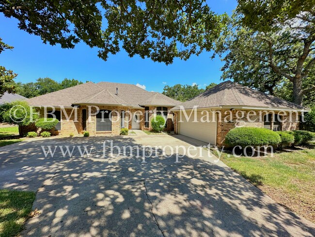 Primary Photo - Charming 3 Bedroom, 2.5 Bathroom Home in A...