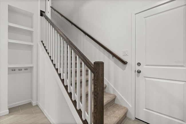 Building Photo - 9871 Walkway Dr