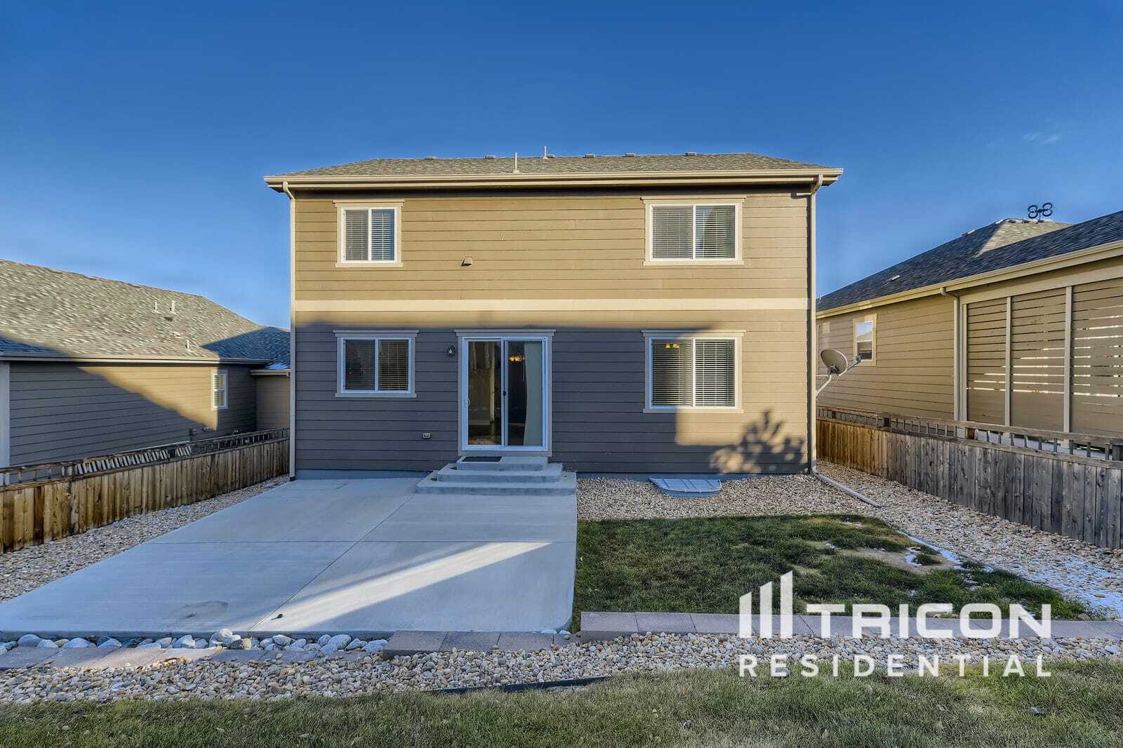 Building Photo - 7773 Oasis Dr