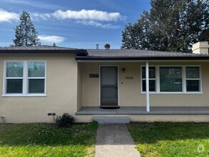 Building Photo - Recently Remodeled 2-Bedroom, 1-Bathroom H...