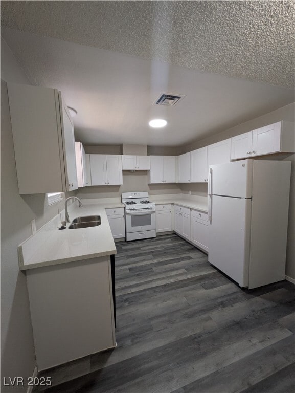 Building Photo - 1709 Cordoba Ln
