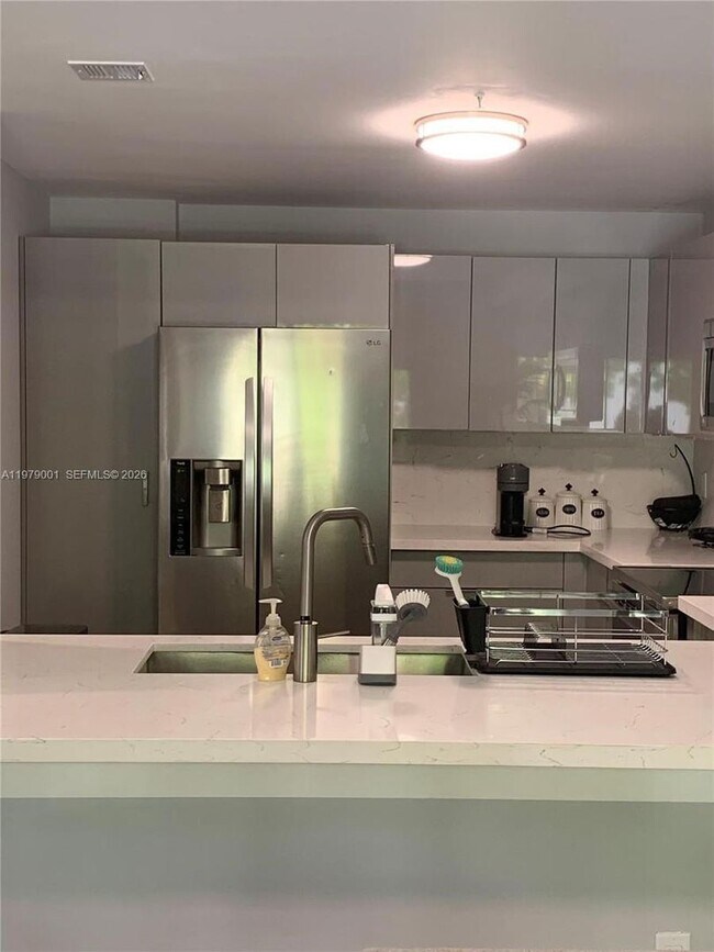 Building Photo - 10902 NW 83rd St