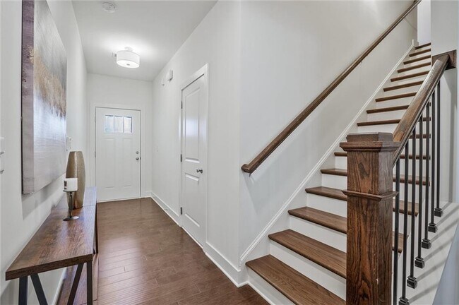 Building Photo - 2235 Mulsanne Dr
