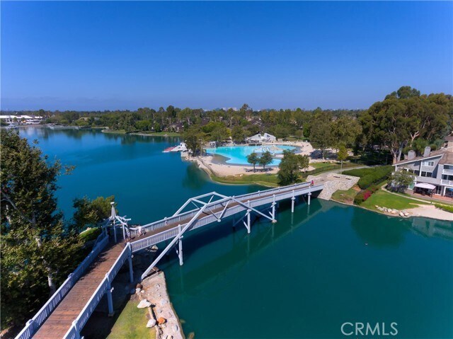 Building Photo - 30 Pinewood