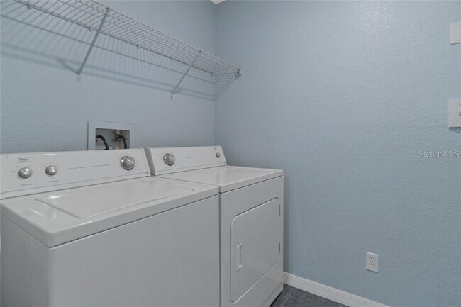 Building Photo - 5908 Brickleberry Ln