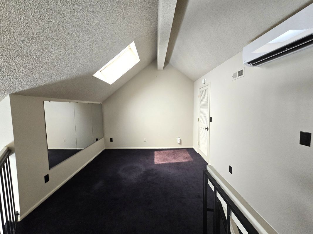 Building Photo - 846 S Vance St