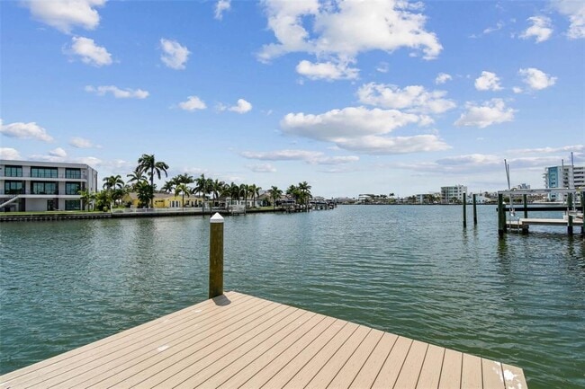 Building Photo - 3 Treasure Ln