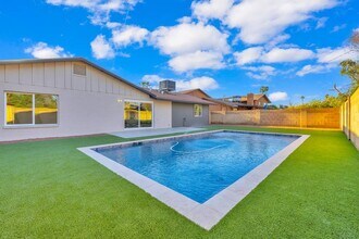 Building Photo - Completely Remodeled 6 bedroom/4 bath Home with New Pool