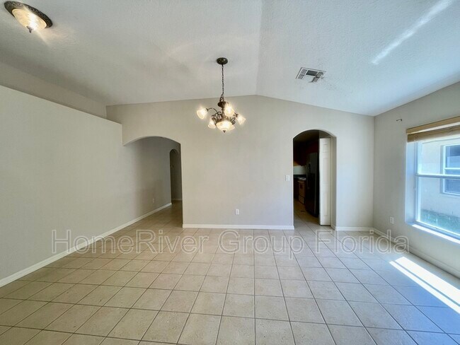 Building Photo - 5534 Turtle Crossing Loop