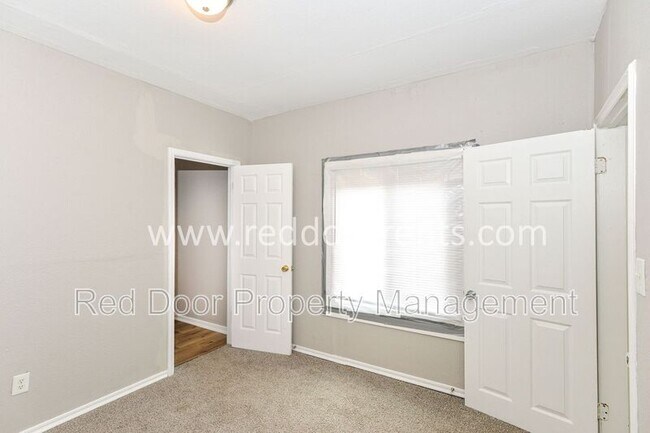 Building Photo - 2901 N Chester Ave
