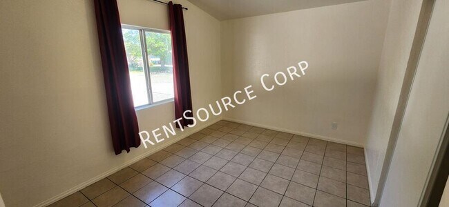 Building Photo - 44615 4th St E
