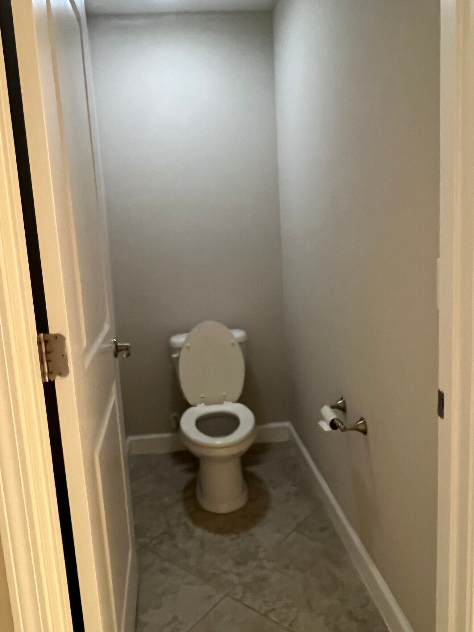 Building Photo - 923 Terra Vista St