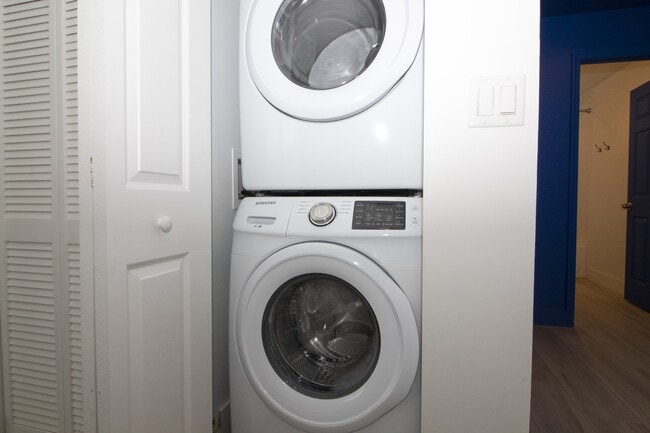 Building Photo - 753 NW 30th St