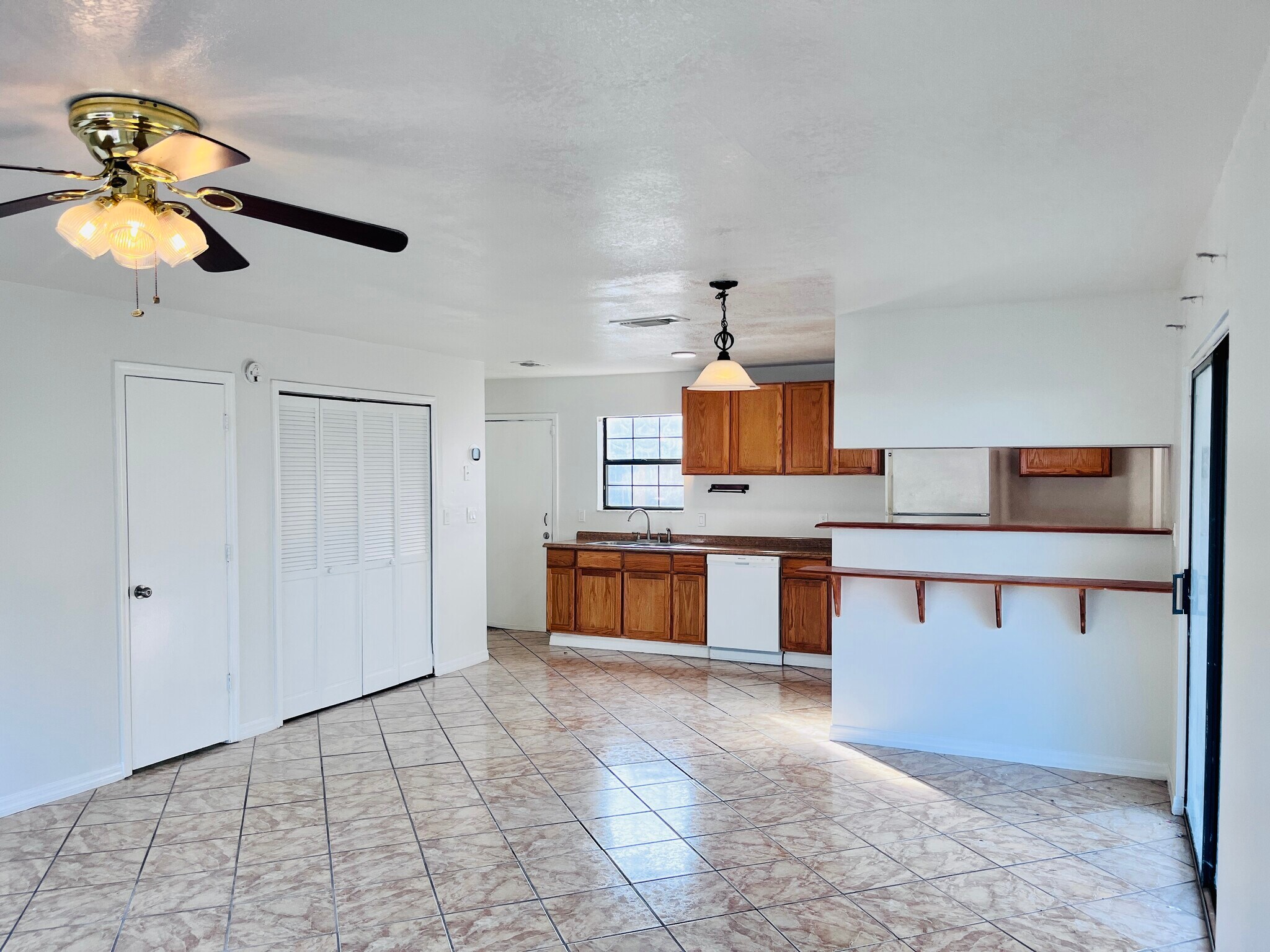 Building Photo - 506 Beechwood Ave