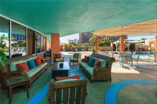 Building Photo - 322 E Central Blvd