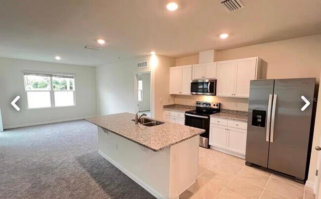 Building Photo - 2073 Doe Run Dr