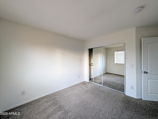 Building Photo - 3848 E Pollack St