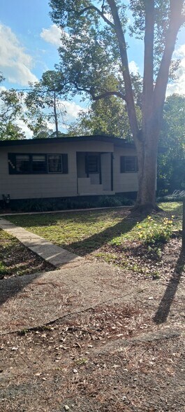 Building Photo - 1641 Atkamire Dr