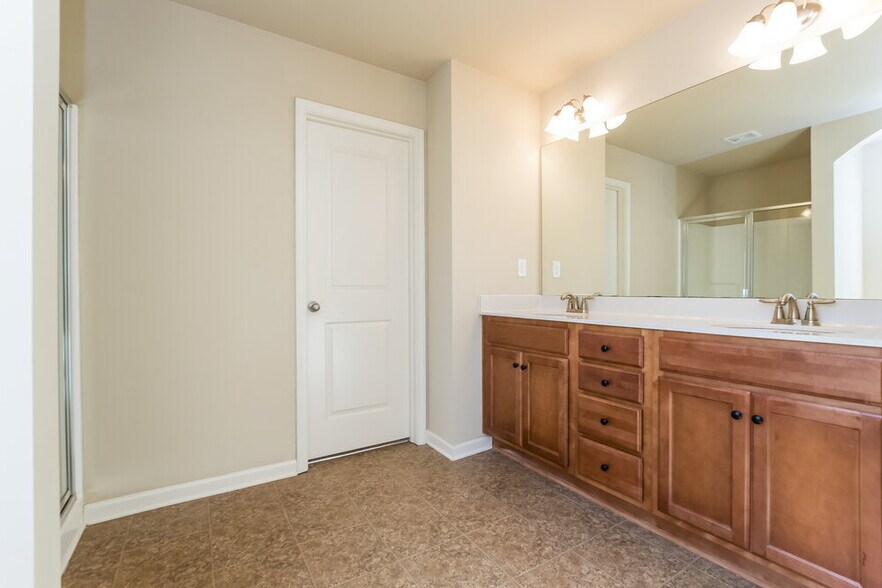 Building Photo - 3602 Kasner Ct