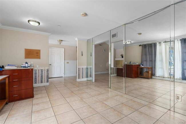 Building Photo - 24522 Quintana Dr
