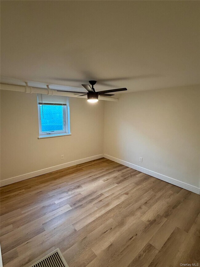 Building Photo - 54 S Kensico Ave