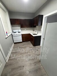 Building Photo - 6631 S Ellis Ave