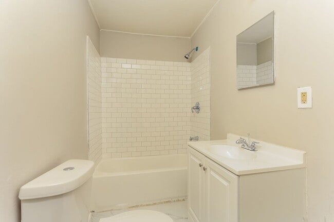 Building Photo - Charming Home for Rent – Griffin, GA - $500 off on 1st month's rent