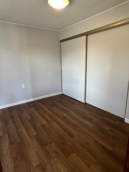 1st floor bedroom - 2301 Presque Isle Ave