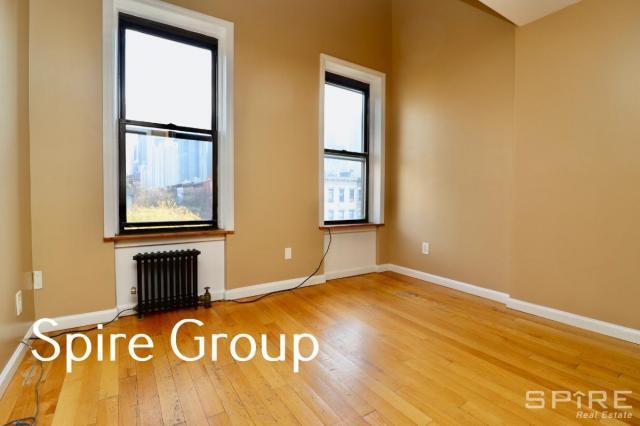 Building Photo - 3 bedroom in New York NY 10036