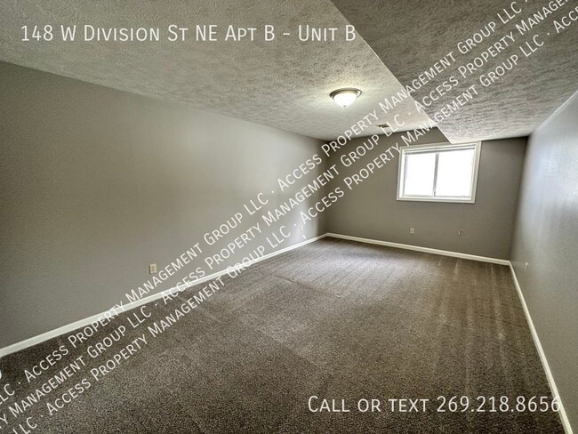 Building Photo - 148 W Division St NE