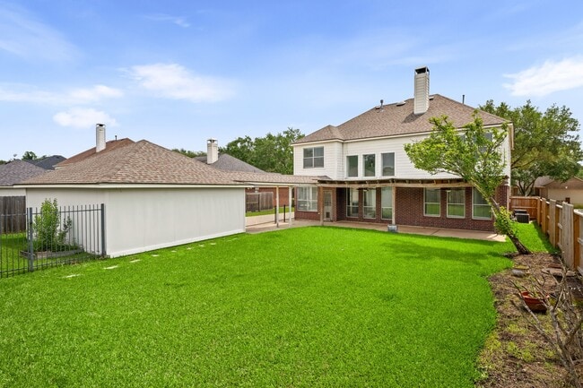 Building Photo - 2122 Hill Canyon Ct