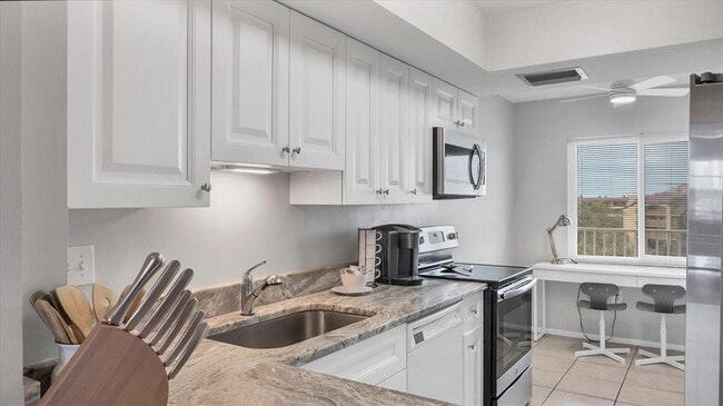 Building Photo - 8625 Midnight Pass Rd