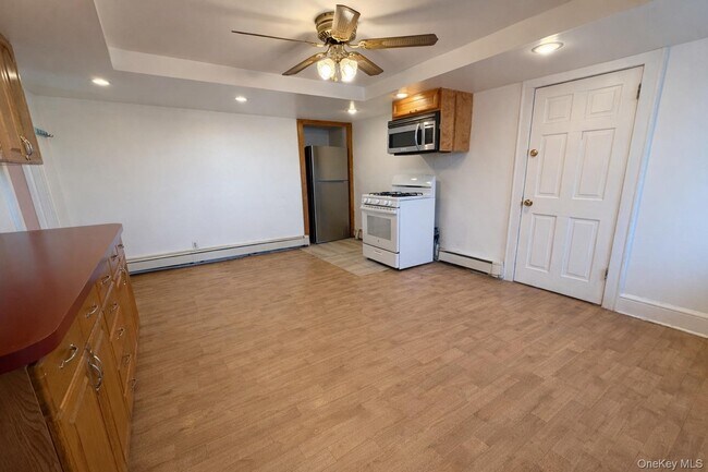 Building Photo - 25 Fremont St