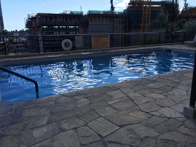 Building Photo - 2140 Kuhio Ave.