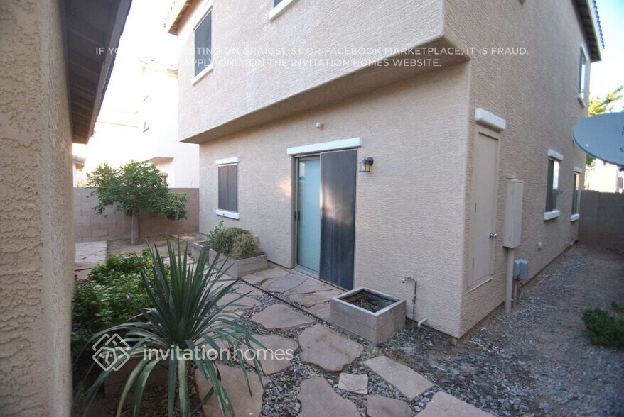Building Photo - 445 N Citrus Ln