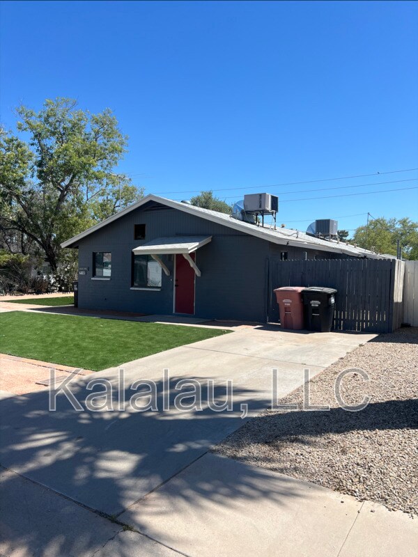 Building Photo - 6813 E Avalon Dr
