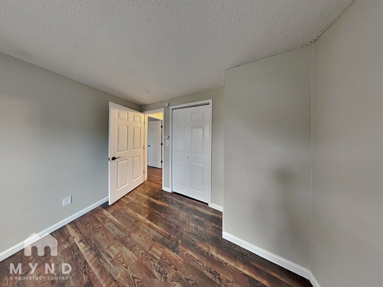 Building Photo - 3586 Richard Ave