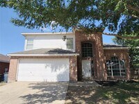 Building Photo - 1225 Lake Haven Dr